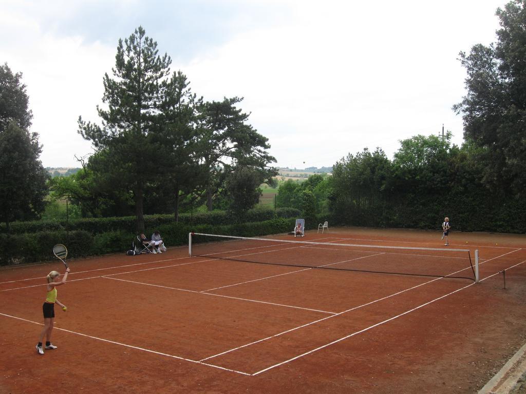 פרוג'ה Country House Villa Poggiolo מראה חיצוני תמונה